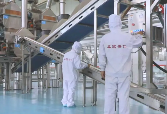 2025��ĵ�һ������7790�ط����Ź��������ɽ�ӹ�ҵ���辶��һ���ܽ���չ�ֳ��������������